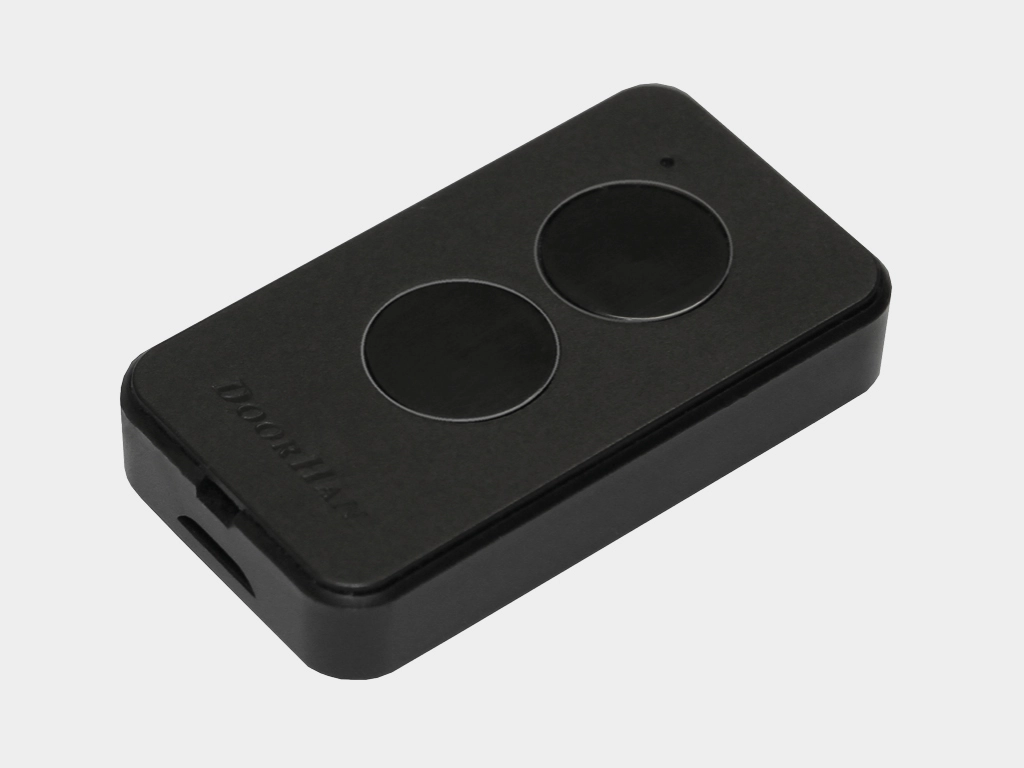 Два пульта 2-канальных серии transmitter 2-pro (трансмиттер 2-про).