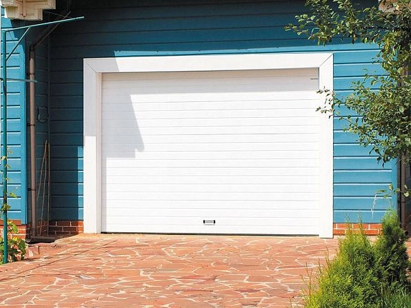 Секционные ворота 2600х2250 мм белые DoorHan rsd02, magnitogorsk.doorhan.ru