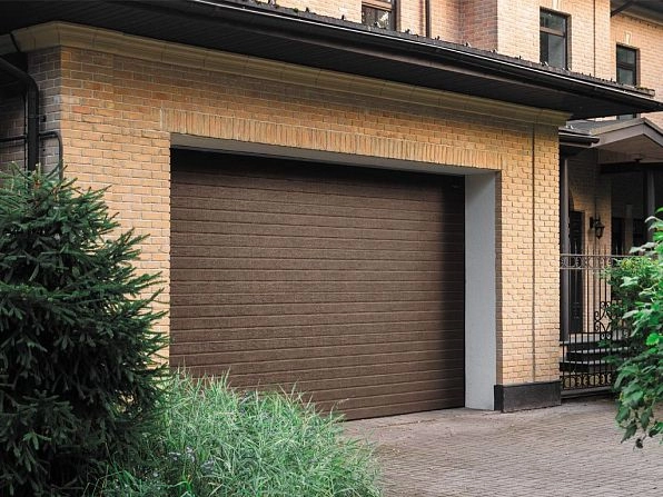 Секционные ворота 2500х2200 мм коричнево-красные DoorHan rsd02, magnitogorsk.doorhan.ru